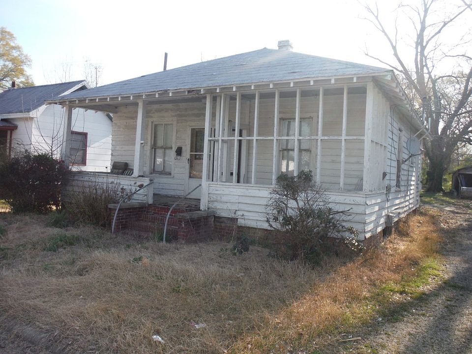 1st image of 611 S Greenwood St