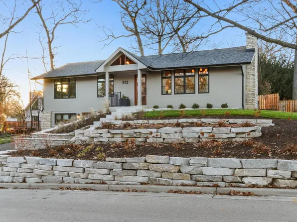 812 Brickley DRIVE, Fontana, WI 53125