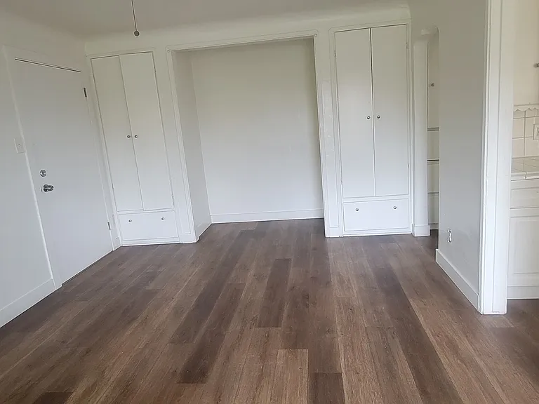 4748 E 56th St #4 — Photo 3
