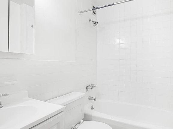 5th image of 345 W 30th St APT 6A