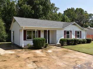 113 Bayberry Ln, Youngsville, NC 27596