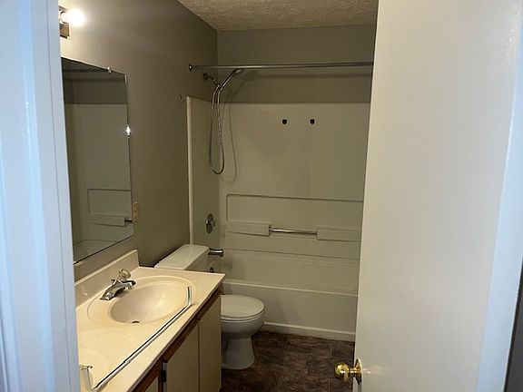 5th image of 46352 Columbus Dr Unit 1401