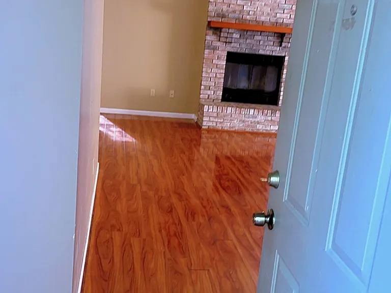 4112 Eagle Cove East Dr #2 — Photo 6