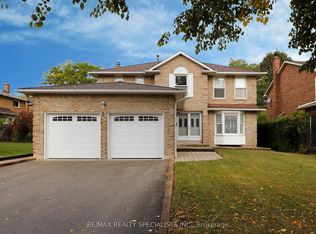 4 Mowat Ct, Brampton, ON L6Z 3E6