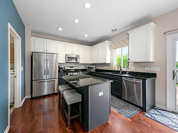 4th image of 11506 S Glenn Cir