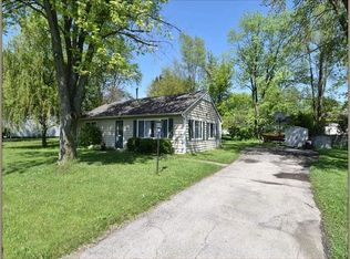 6N137 Ramona Ln, St Charles, IL