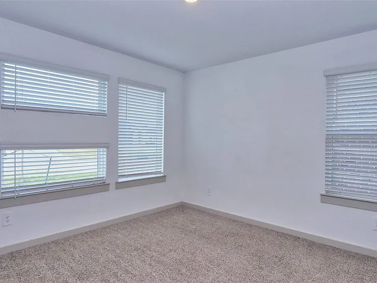 28915 Yachting Point Ln — Photo 8