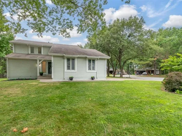 3613 SW 11th St, Blue Springs, MO 64015