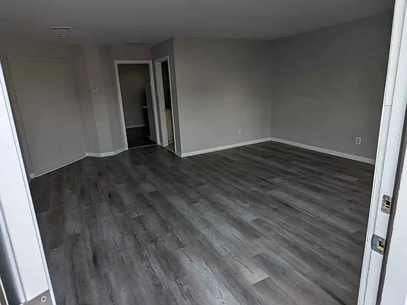 4th image of 56 Broadway
