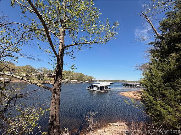 2nd image of 297 Mooring Rd