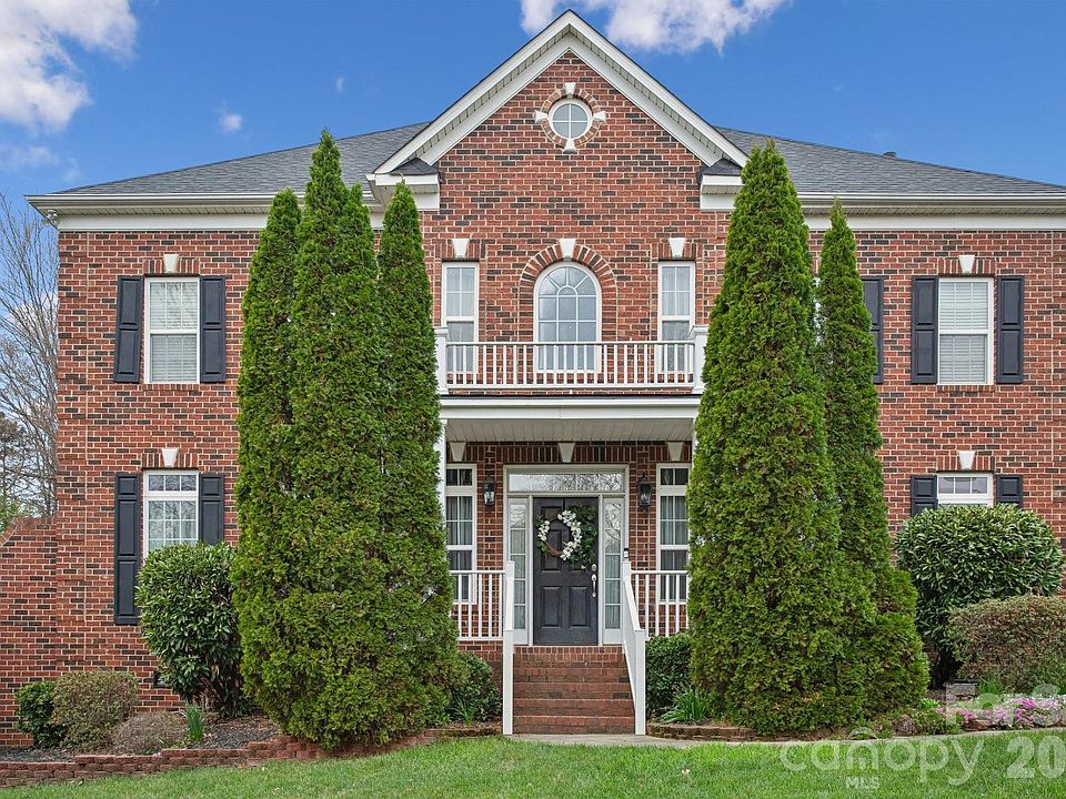 1st image of 9018 Kensington Forest Dr