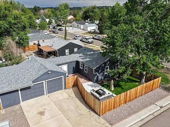 2nd image of 6865 W 55th Place