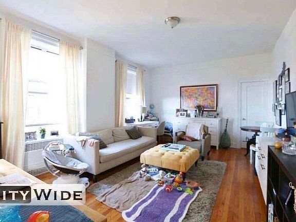 2nd image of 120 W 86th St APT 7B