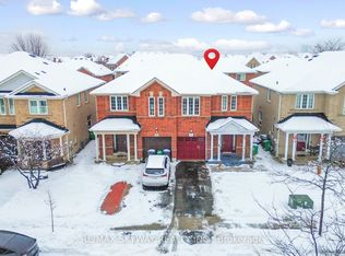 8 Hollingsworth Cir, Brampton, ON L7A 3X7