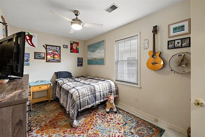 1855 Doscher Ave — Photo 9