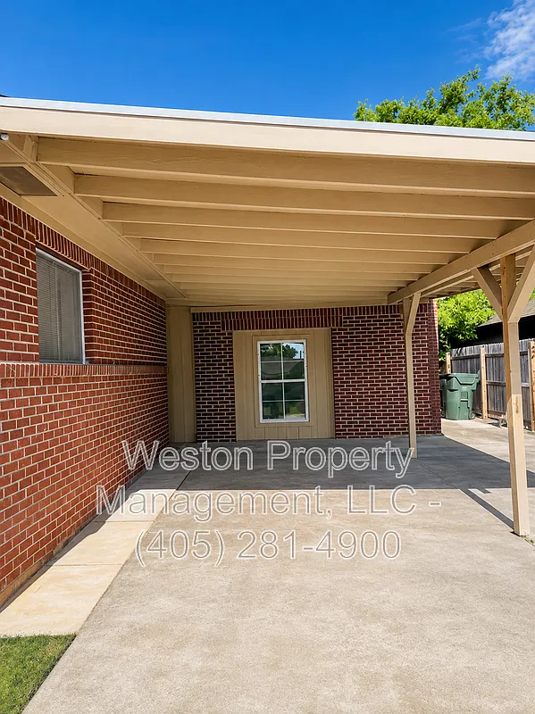 3 bed, 2.0 bath, 1636 sqft, $1,595 — Photo 2