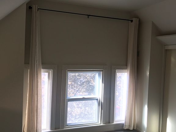 5th image of 1534 SW College Ave #2