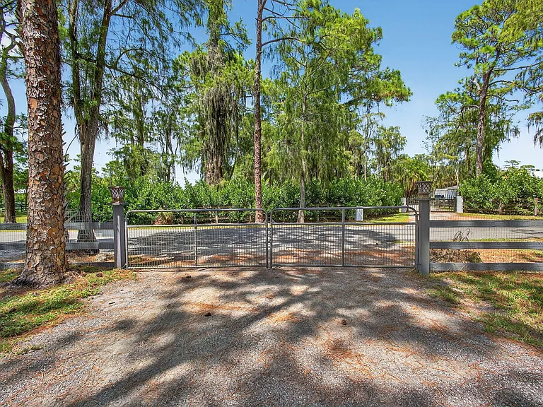 17218 Shetland Ln #THE — Photo 21