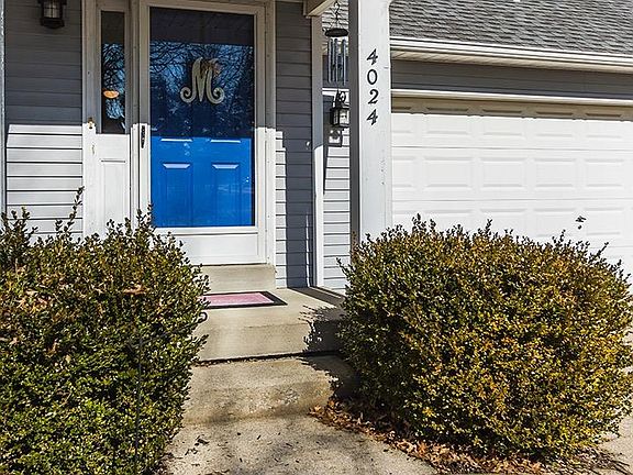 3rd image of 4024 Hillside Dr