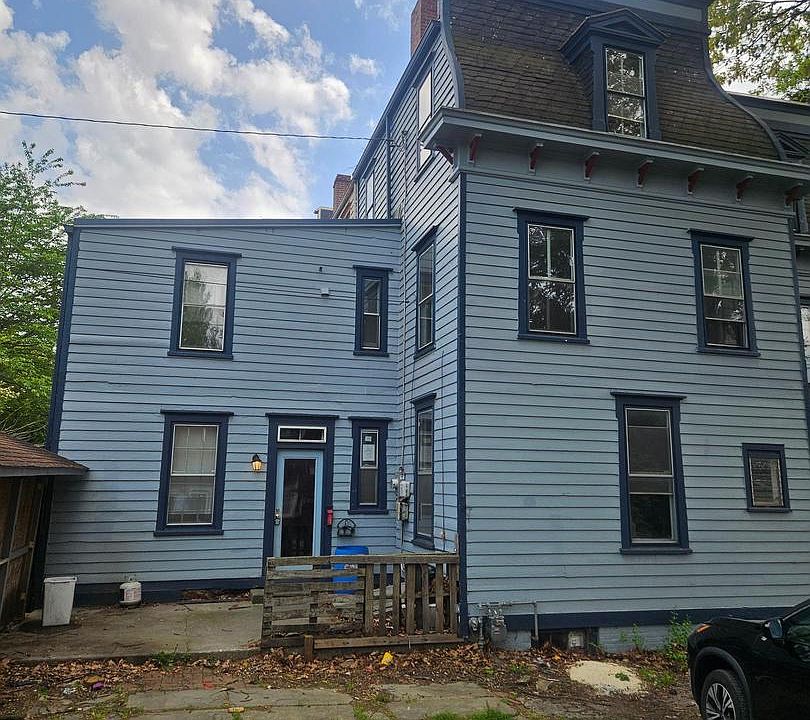 1st image of 251 S 4th St