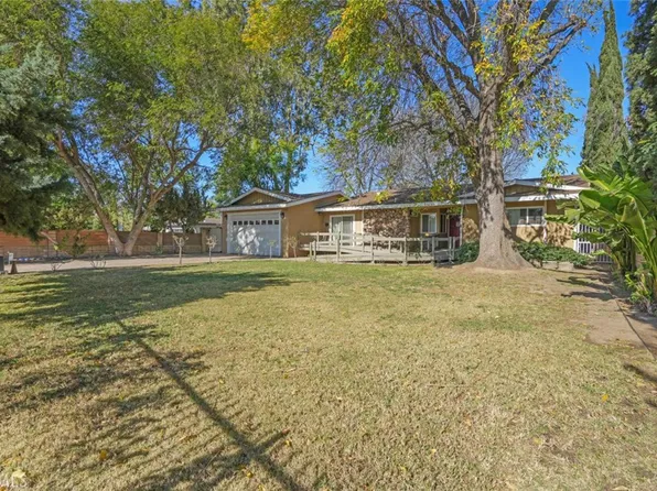 17241 Raymer St, Northridge, CA 91325