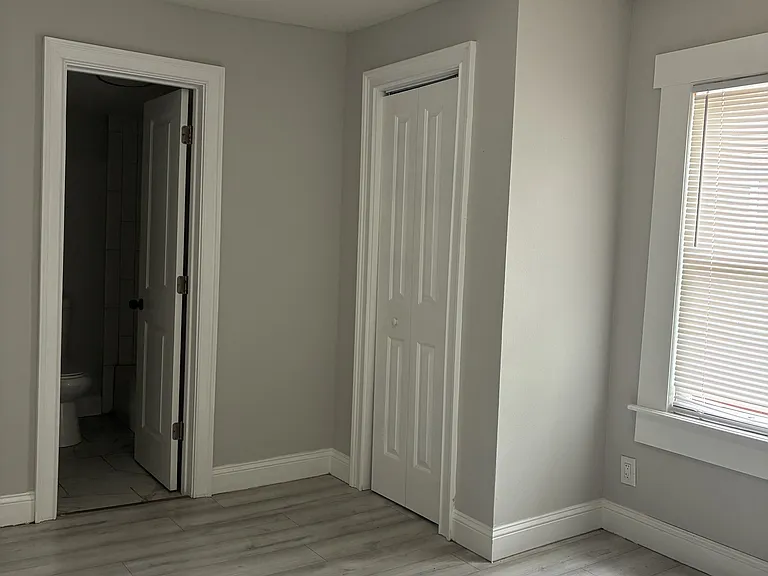 2344 Johnson Ave — Photo 5