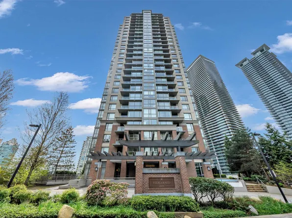 4888 Brentwood Dr #1506, Burnaby, BC V5C 0C6