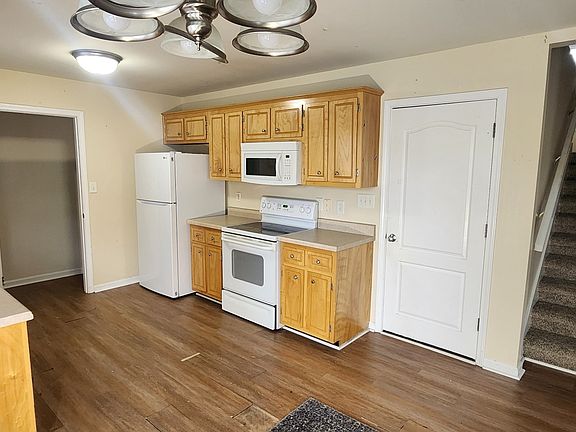 5th image of 619 Ashley Oaks Dr