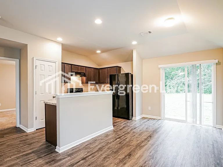 12629 Waterbury Cv — Photo 6