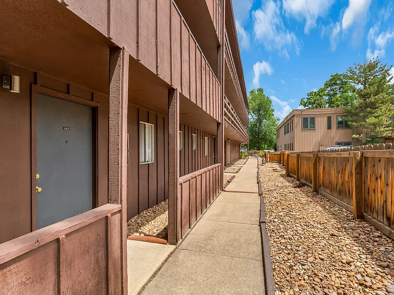 The Cove Apartments — Photo 12