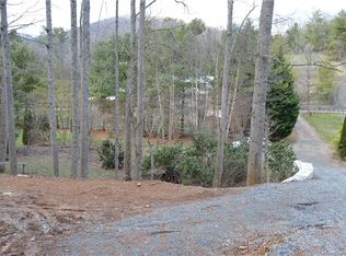 499 Webb Cove Rd, Asheville, NC 28804