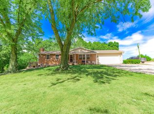 9755 E Lake San Lynn Rd, Centralia, MO 65240