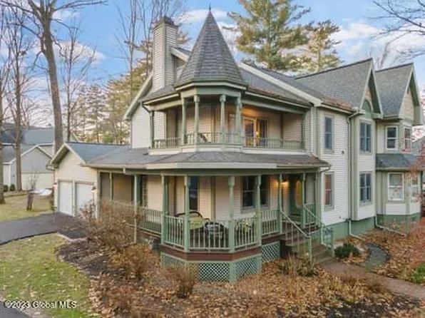62 Sarazen Street, Saratoga Springs, NY 12866