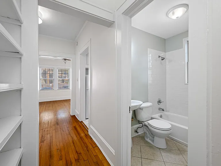 2115 W Hills Ave — Photo 16