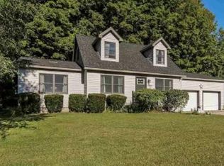 611 N Stratton Way, Suttons Bay, MI 49682