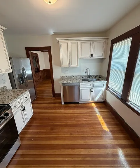 30-32 Boutwell St #2BW — Photo 2