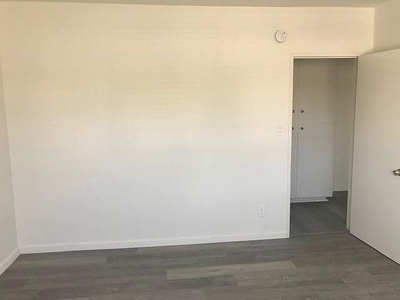 4th image of 15050 Burbank Blvd #C35