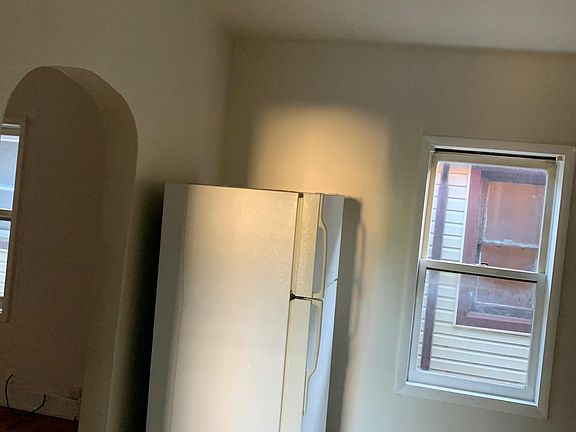 4th image of 2732 Orleans Ave APT 4