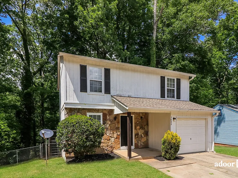 1643 Pecan Log Pl — Photo 2