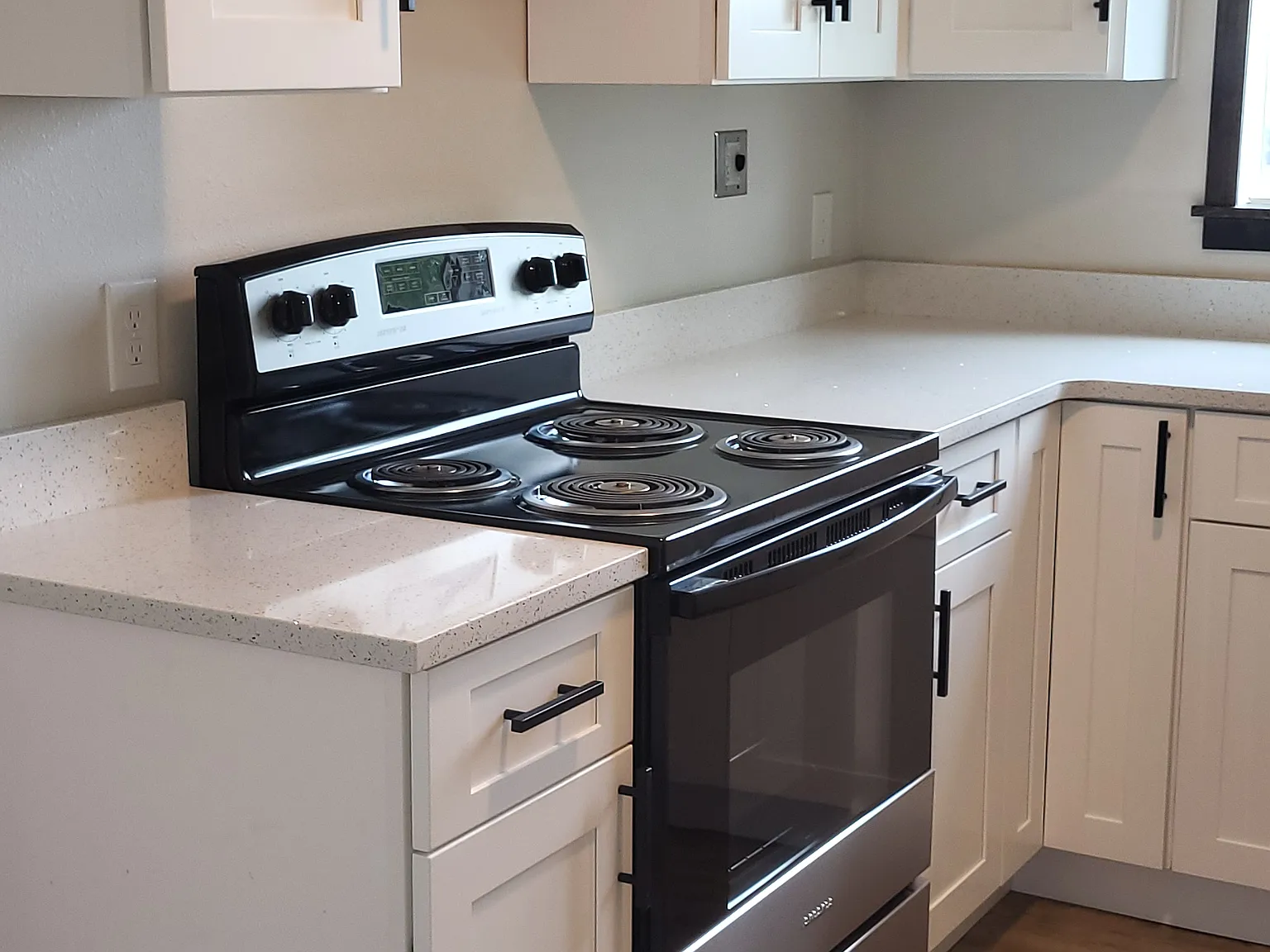 601 W Main Ave — Photo 3