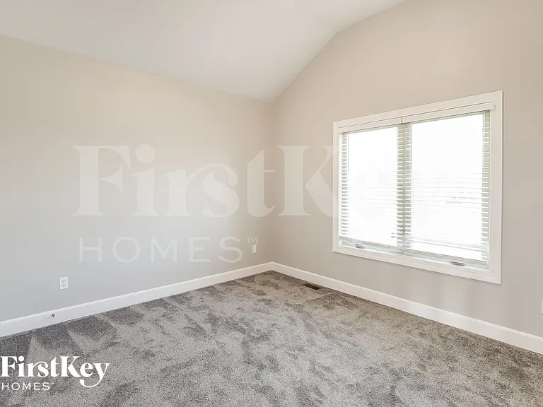 2513 Windmill Dr — Photo 12