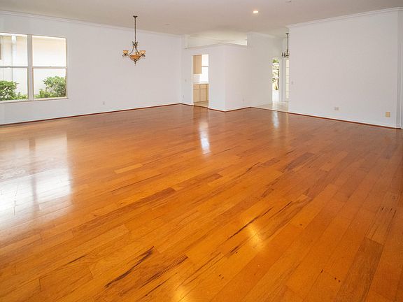 4th image of 191 E Tall Oaks Circle