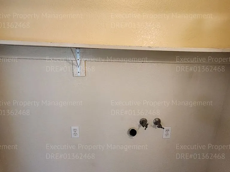 709 Deseret Way — Photo 20