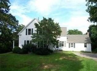 20 Newfield St, Plymouth, MA 02360