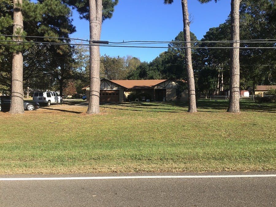 1st image of 1025 Boston Ave