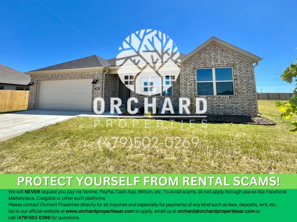 3203 N Ethan Dr, Siloam Springs, AR 72761