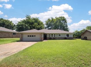 913 Christopher St, Whitehouse, TX 75791