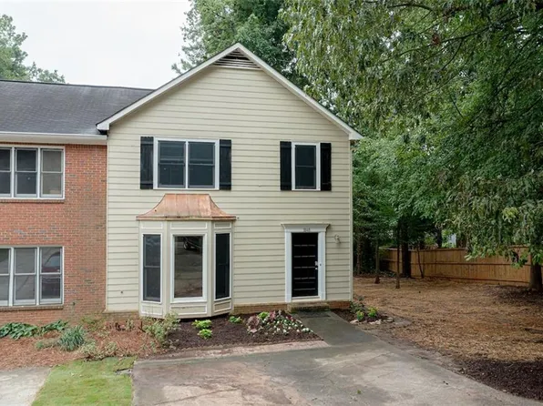 1848 Cooper Lake Dr SE, Smyrna, GA 30080