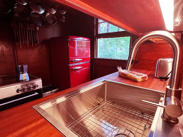 5800 Fenwick Rd — Photo 14
