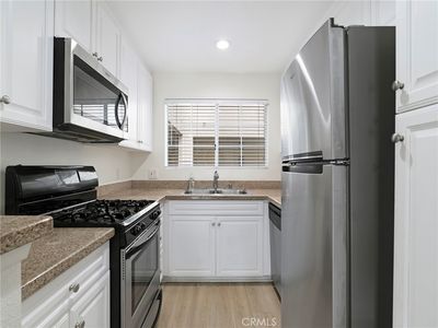 5510 Owensmouth Ave APT 212, Woodland Hills, CA, 91367